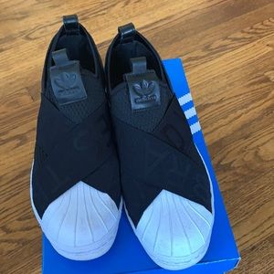 Adidas Superstar Slipon Tennis Shoe Size 7 w/ box